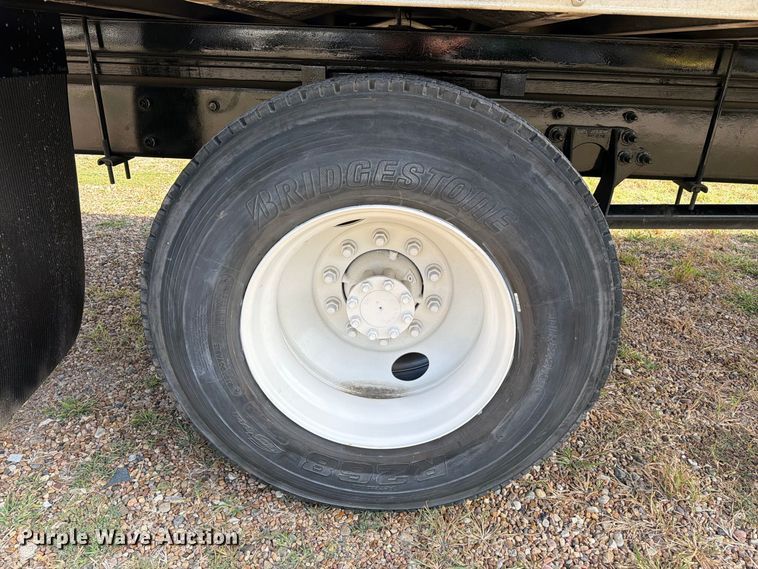 image for item EA7381 2019 International DuraStar 4300 refrigerated truck