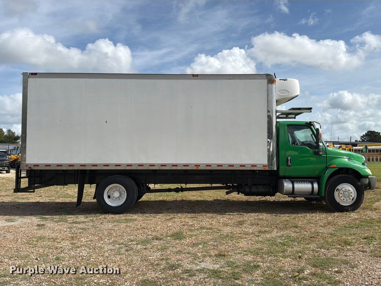 image for item EA7382 2020 International MV607 refrigerated truck