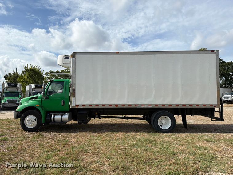 image for item EA7382 2020 International MV607 refrigerated truck