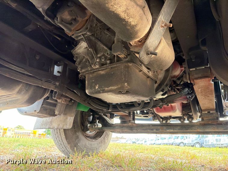 image for item EA7382 2020 International MV607 refrigerated truck