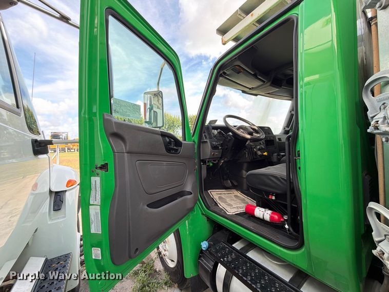 image for item EA7382 2020 International MV607 refrigerated truck