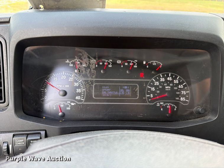 image for item EA7382 2020 International MV607 refrigerated truck