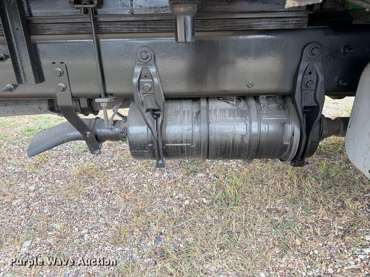 image for item EA7382 2020 International MV607 refrigerated truck