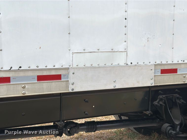 image for item EA7383 2019 International DuraStar 4300 refrigerated truck