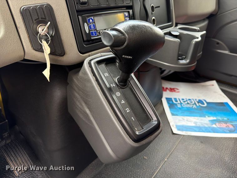 image for item EA7383 2019 International DuraStar 4300 refrigerated truck
