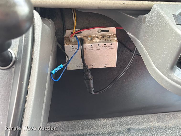 image for item EA7383 2019 International DuraStar 4300 refrigerated truck