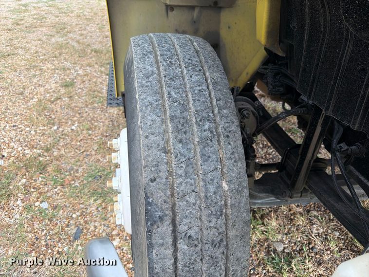 image for item EA7383 2019 International DuraStar 4300 refrigerated truck