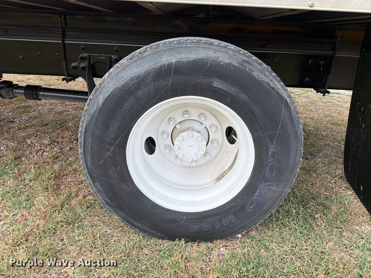 image for item EA7383 2019 International DuraStar 4300 refrigerated truck