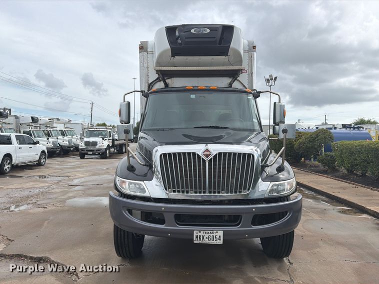 image for item EA7384 2020 International MV607 refrigerated truck