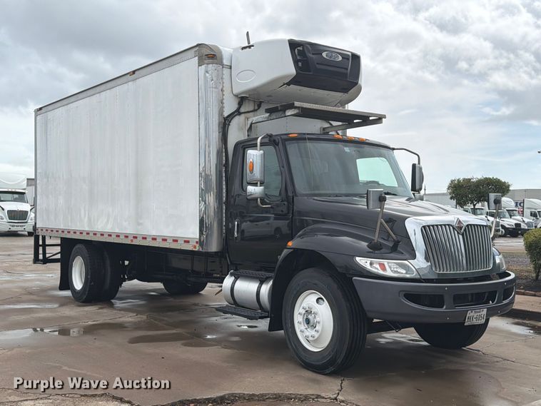 image for item EA7384 2020 International MV607 refrigerated truck