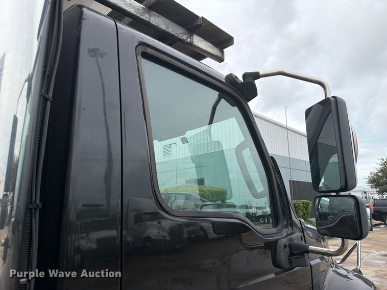 image for item EA7384 2020 International MV607 refrigerated truck