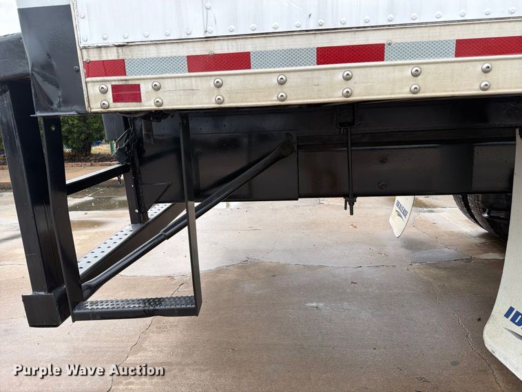image for item EA7384 2020 International MV607 refrigerated truck
