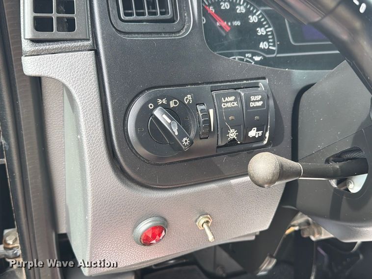 image for item EA7384 2020 International MV607 refrigerated truck