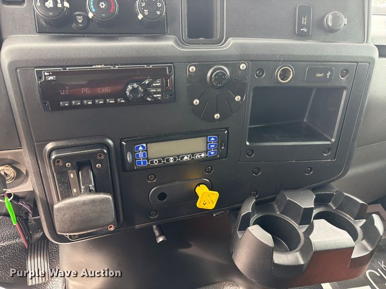 image for item EA7384 2020 International MV607 refrigerated truck