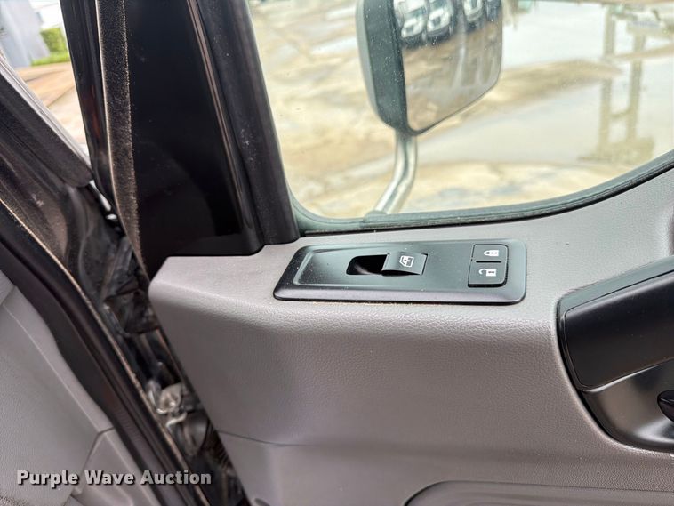 image for item EA7384 2020 International MV607 refrigerated truck