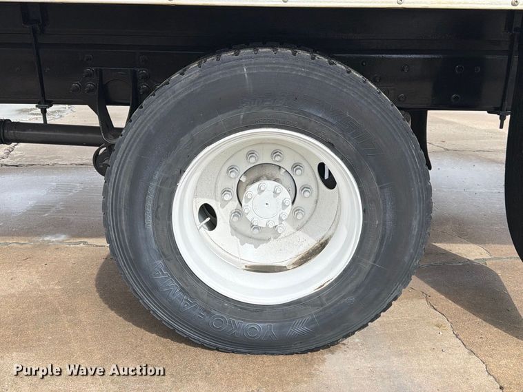 image for item EA7384 2020 International MV607 refrigerated truck