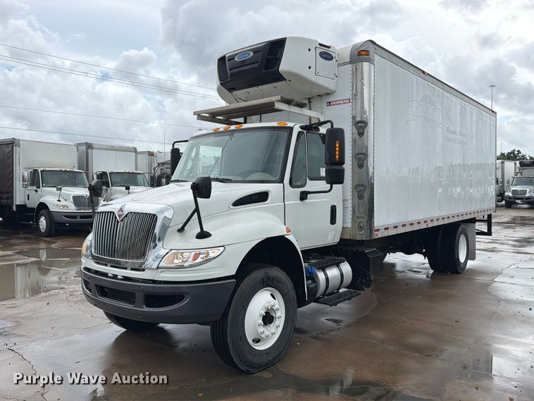 image for item EA7385 2019 International DuraStar 4300 refrigerated truck