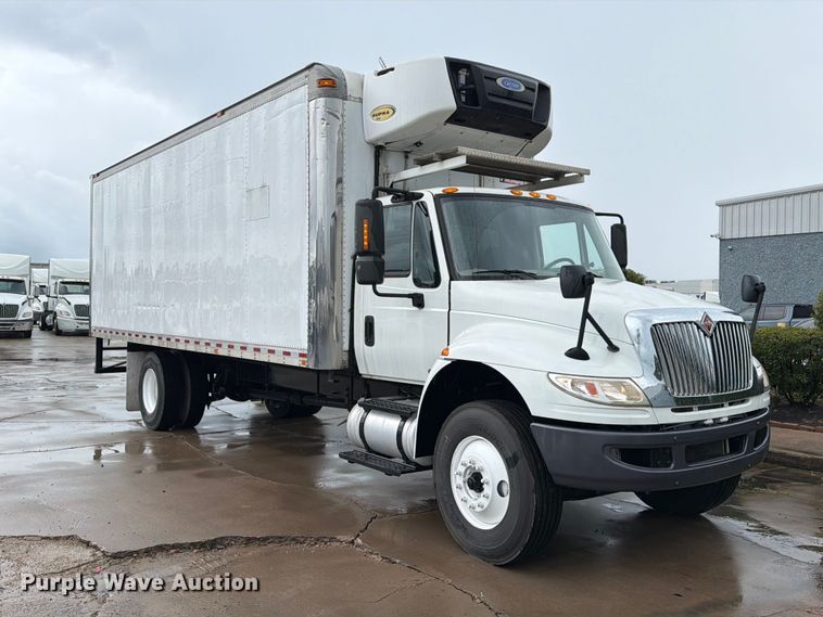 image for item EA7385 2019 International DuraStar 4300 refrigerated truck