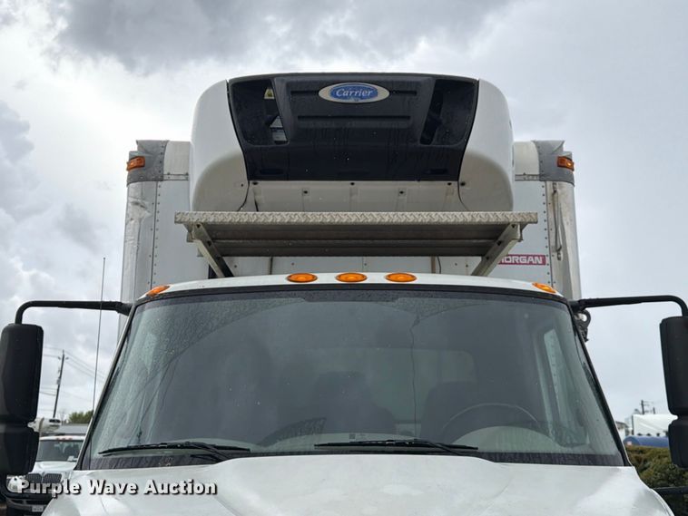 image for item EA7385 2019 International DuraStar 4300 refrigerated truck