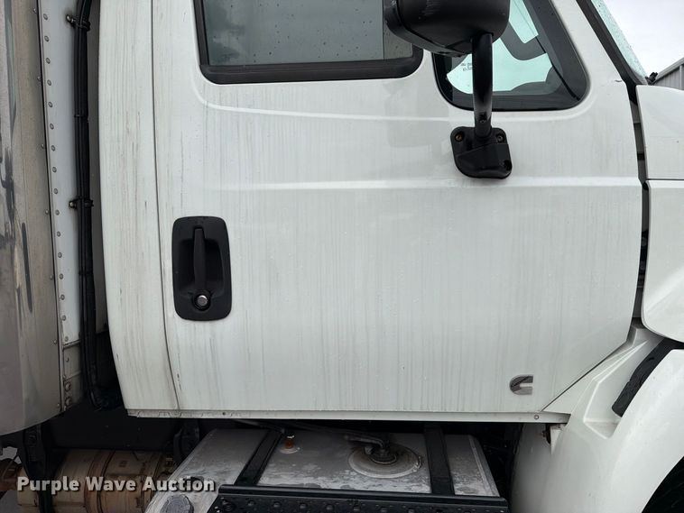 image for item EA7385 2019 International DuraStar 4300 refrigerated truck