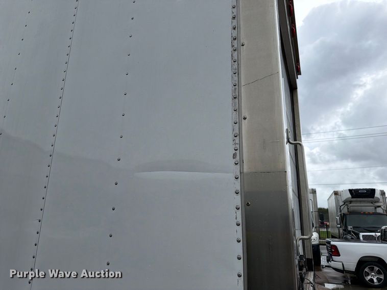 image for item EA7385 2019 International DuraStar 4300 refrigerated truck