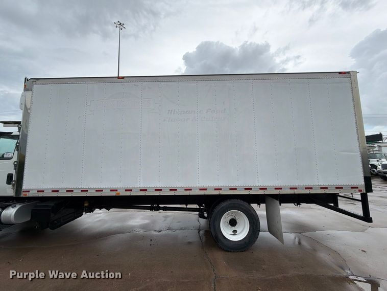 image for item EA7385 2019 International DuraStar 4300 refrigerated truck
