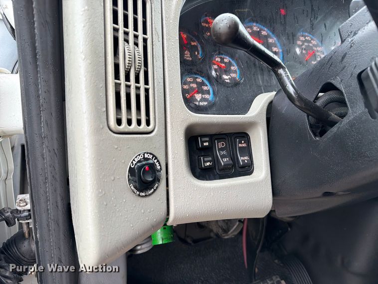 image for item EA7385 2019 International DuraStar 4300 refrigerated truck