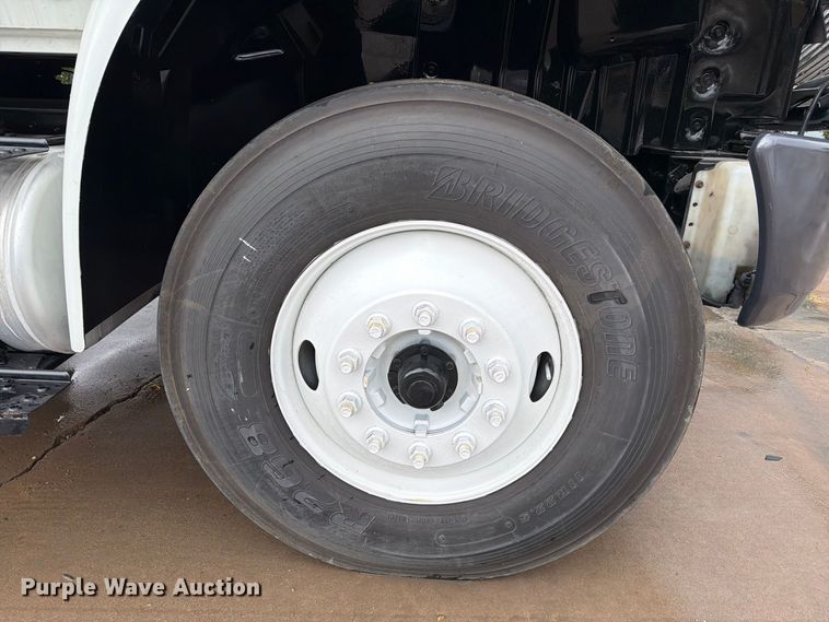 image for item EA7385 2019 International DuraStar 4300 refrigerated truck