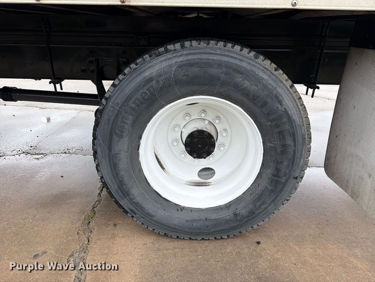 image for item EA7385 2019 International DuraStar 4300 refrigerated truck