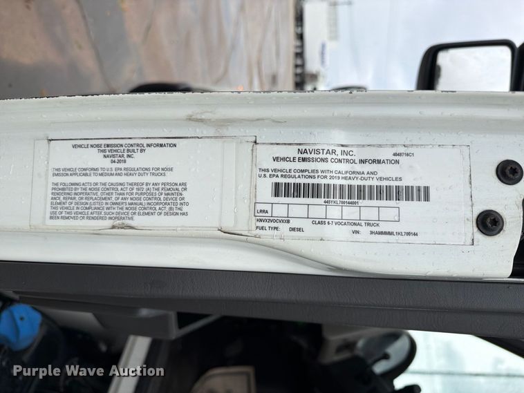 image for item EA7385 2019 International DuraStar 4300 refrigerated truck