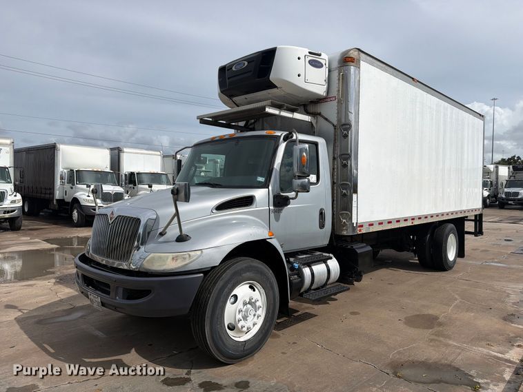 image for item EA7386 2020 International MV607 refrigerated truck