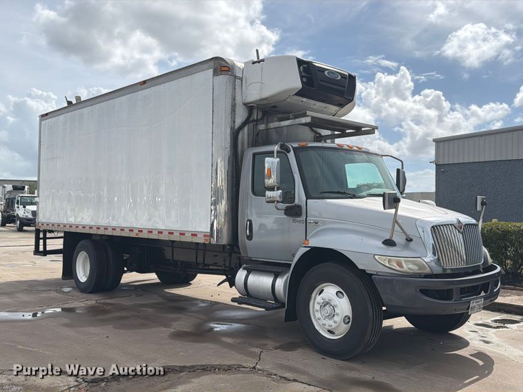 image for item EA7386 2020 International MV607 refrigerated truck