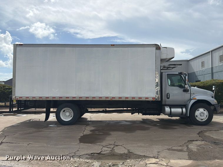 image for item EA7386 2020 International MV607 refrigerated truck