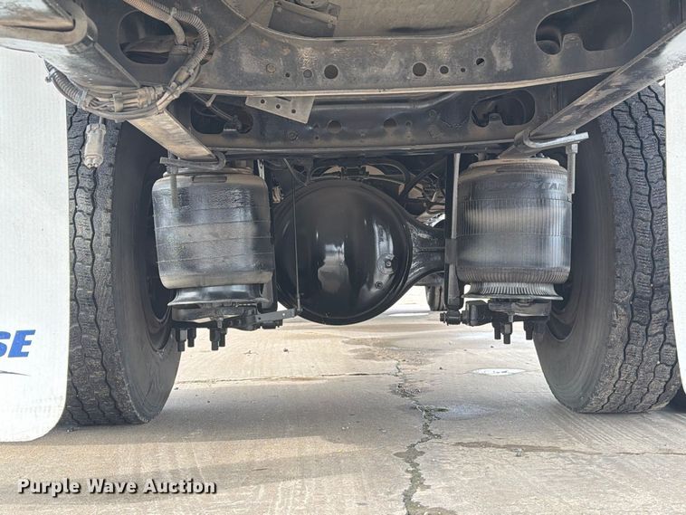 image for item EA7386 2020 International MV607 refrigerated truck