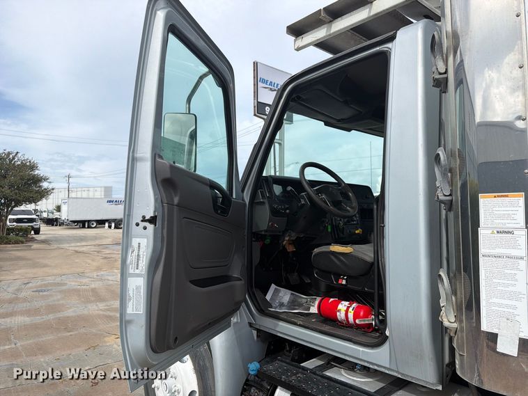 image for item EA7386 2020 International MV607 refrigerated truck
