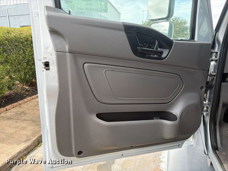 image for item EA7386 2020 International MV607 refrigerated truck