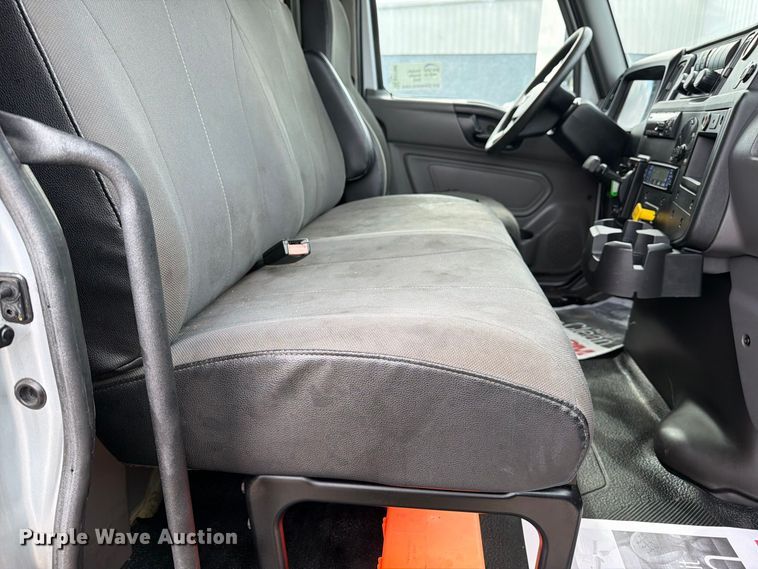 image for item EA7386 2020 International MV607 refrigerated truck