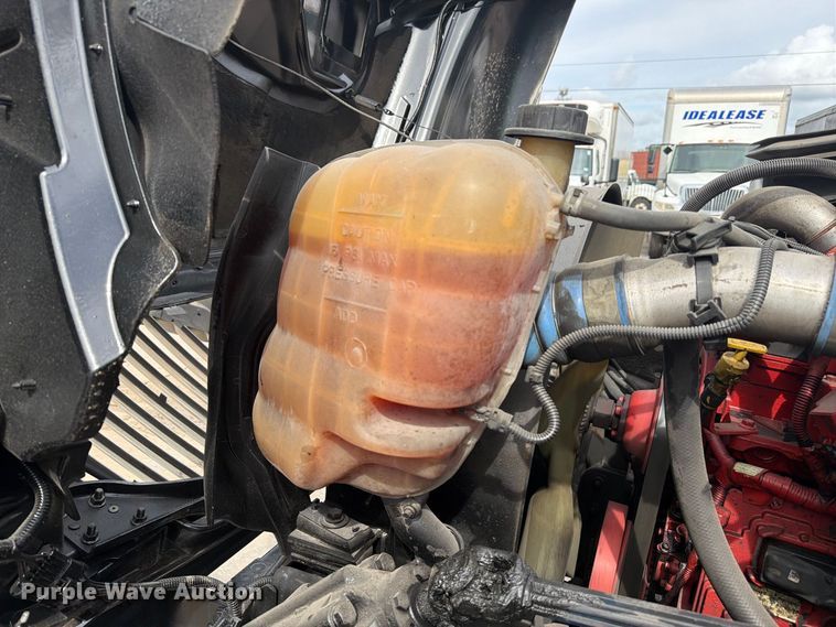 image for item EA7386 2020 International MV607 refrigerated truck