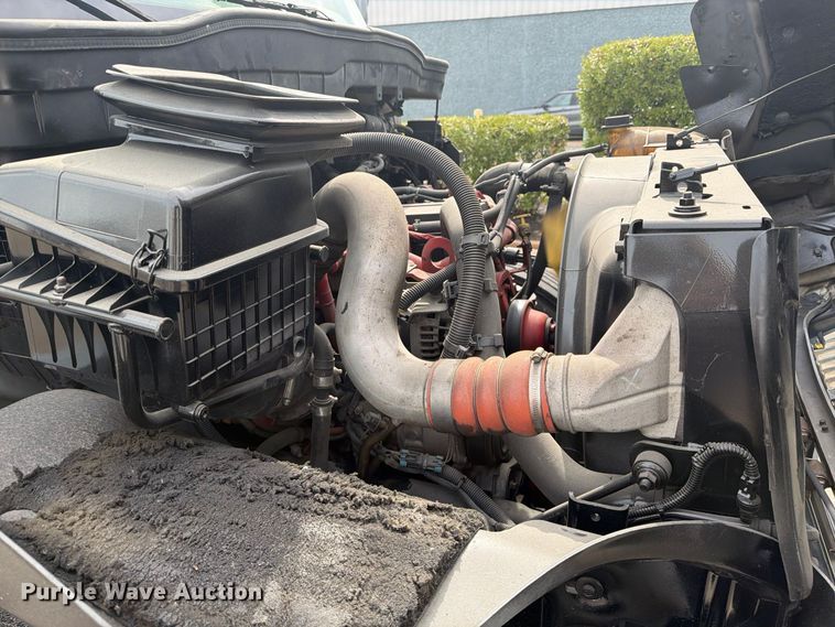 image for item EA7386 2020 International MV607 refrigerated truck