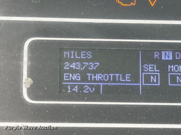 image for item EA7386 2020 International MV607 refrigerated truck