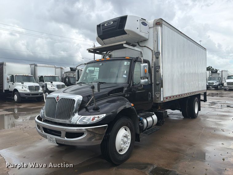 image for item EA7387 2020 International MV607 refrigerated truck