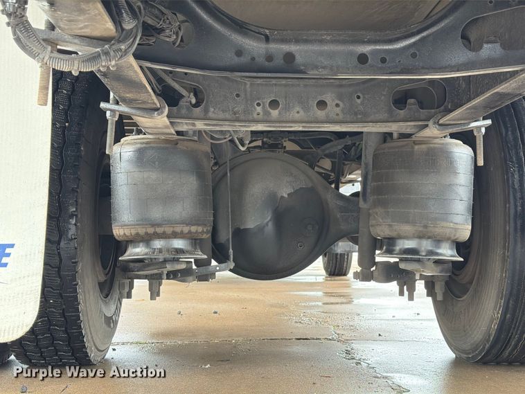 image for item EA7387 2020 International MV607 refrigerated truck
