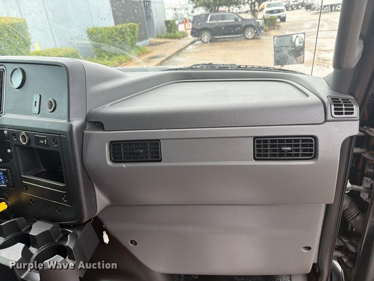 image for item EA7387 2020 International MV607 refrigerated truck
