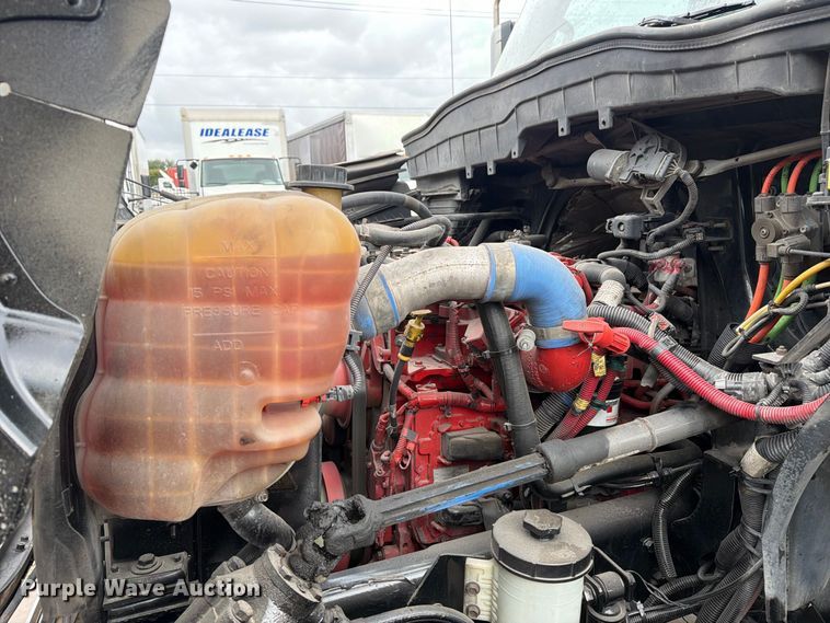 image for item EA7387 2020 International MV607 refrigerated truck