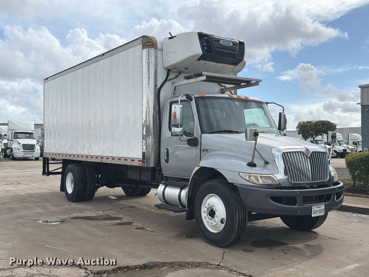 image for item EA7388 2020 International MV607 refrigerated truck