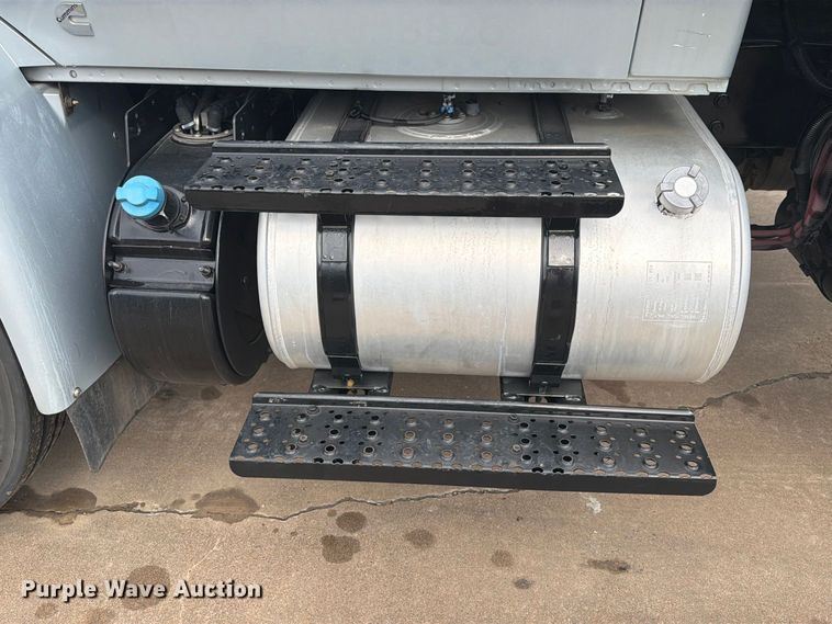 image for item EA7388 2020 International MV607 refrigerated truck
