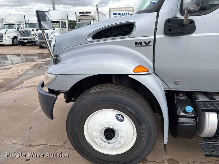 image for item EA7388 2020 International MV607 refrigerated truck