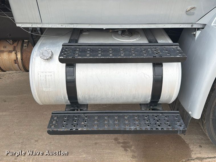 image for item EA7388 2020 International MV607 refrigerated truck