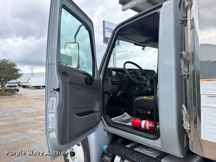 image for item EA7388 2020 International MV607 refrigerated truck