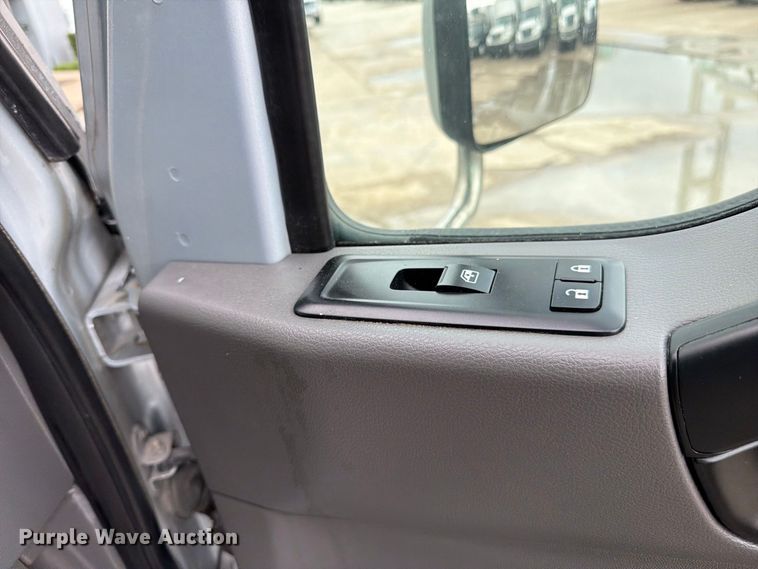 image for item EA7388 2020 International MV607 refrigerated truck